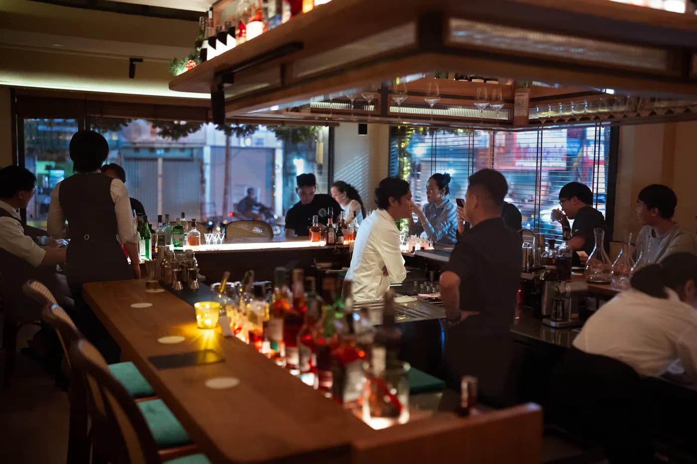 A night at Himitsu
